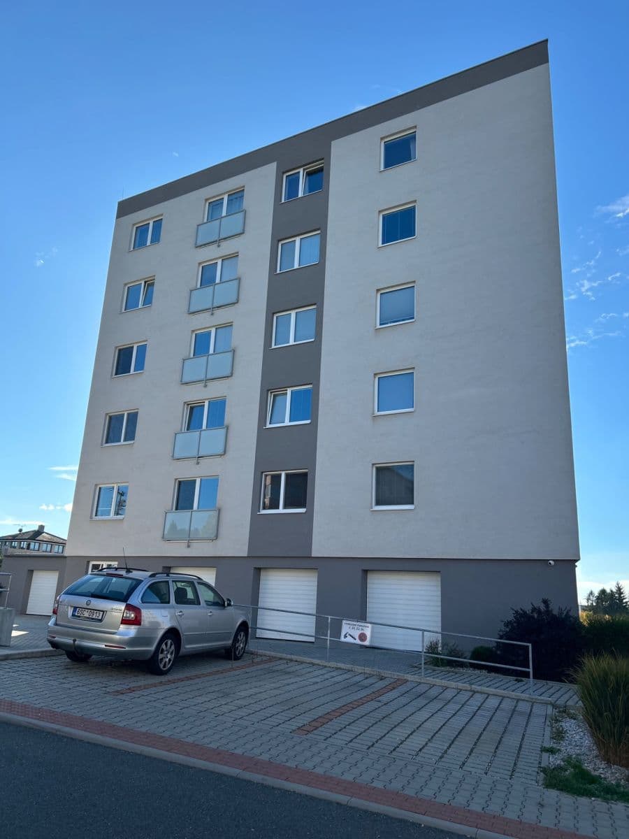 Predaj bytu 2-izbový 52 m², Kloučkova, Rakovník, Středočeský kraj Predaj bytu 2-izbový 52 m², Kloučkova, Rakovník, Středočeský kraj