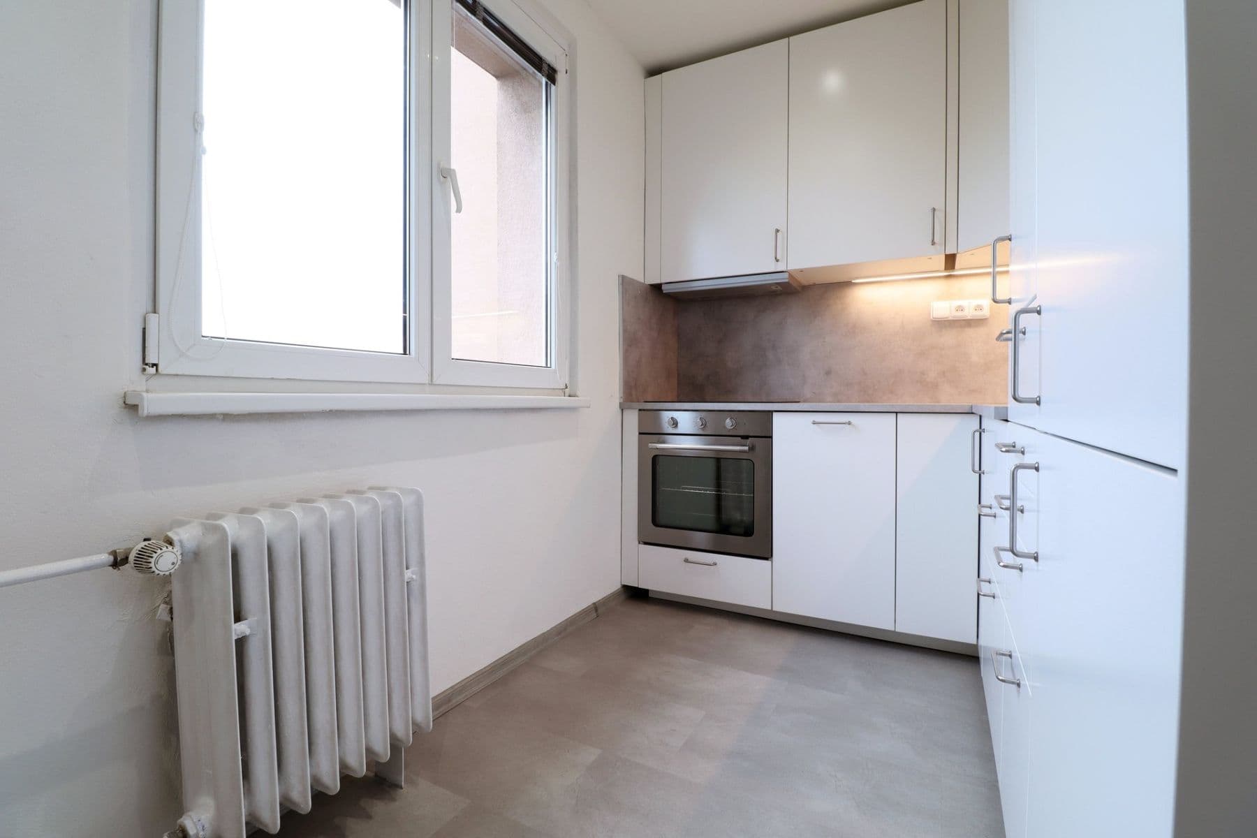 Prenájom bytu 2-izbový 52 m², Topolová, Praha, Praha Prenájom bytu 2-izbový 52 m², Topolová, Praha, Praha