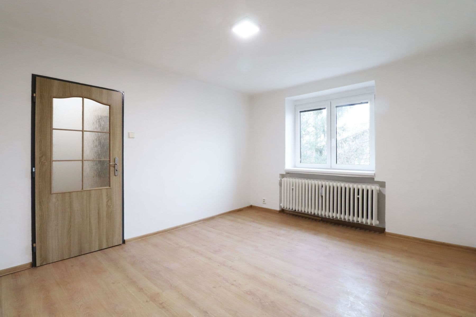 Prenájom bytu 1-izbový 32 m², Kyjevská, Kladno, Středočeský kraj Prenájom bytu 1-izbový 32 m², Kyjevská, Kladno, Středočeský kraj