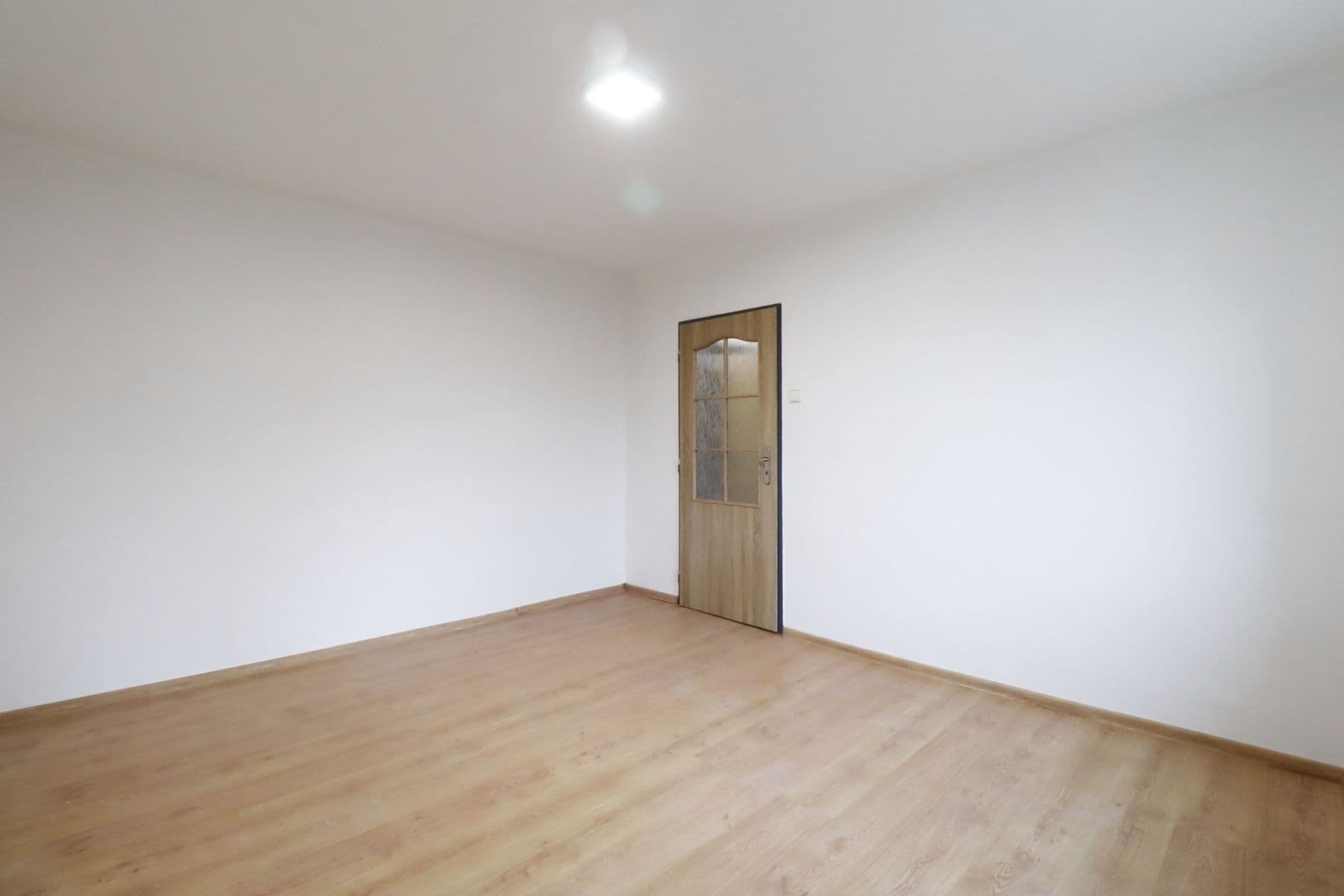 Prenájom bytu 1-izbový 32 m², Kyjevská, Kladno, Středočeský kraj Prenájom bytu 1-izbový 32 m², Kyjevská, Kladno, Středočeský kraj