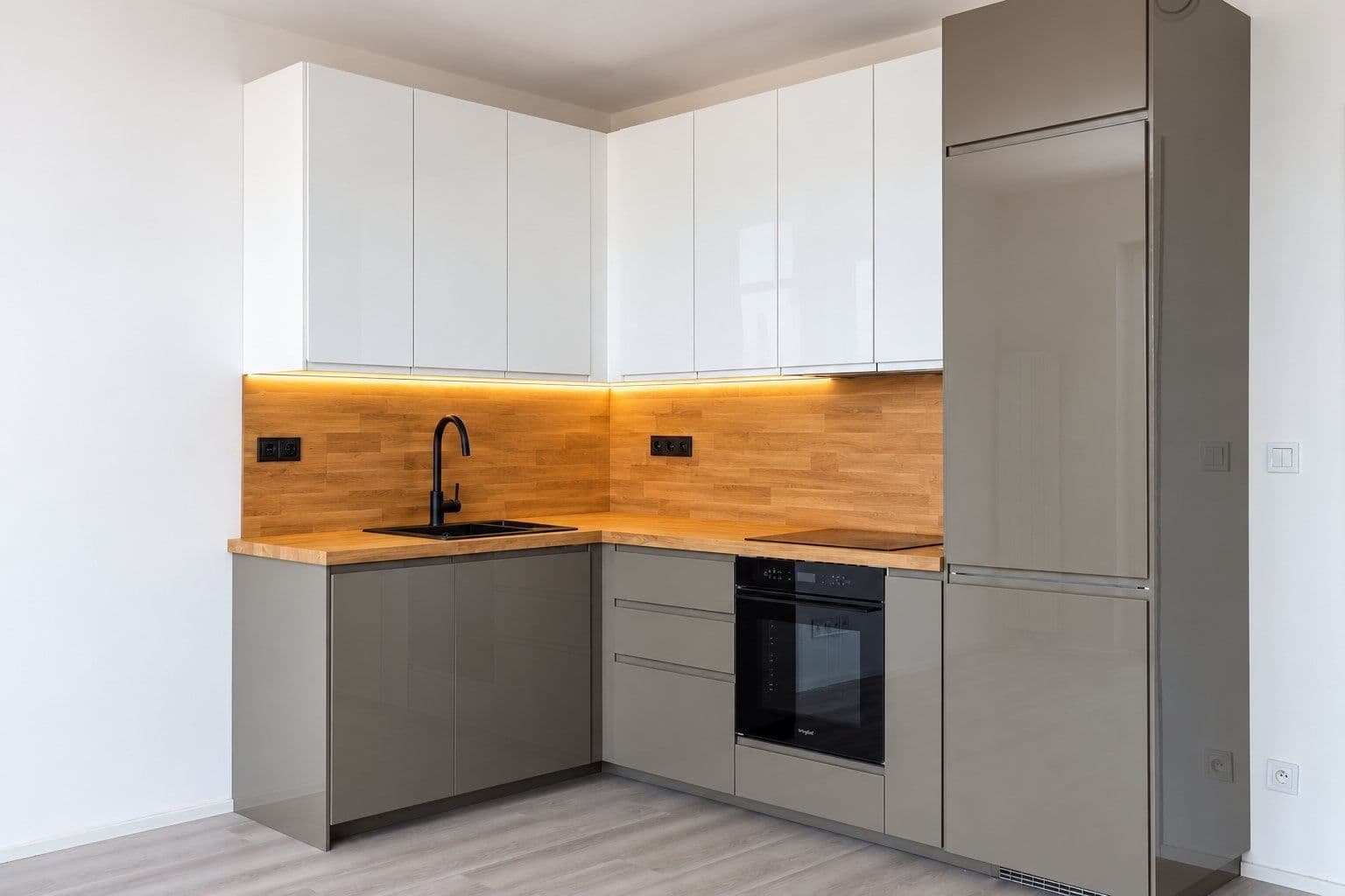Prenájom bytu 2-izbový 55 m², Libušská, Praha, Praha Prenájom bytu 2-izbový 55 m², Libušská, Praha, Praha
