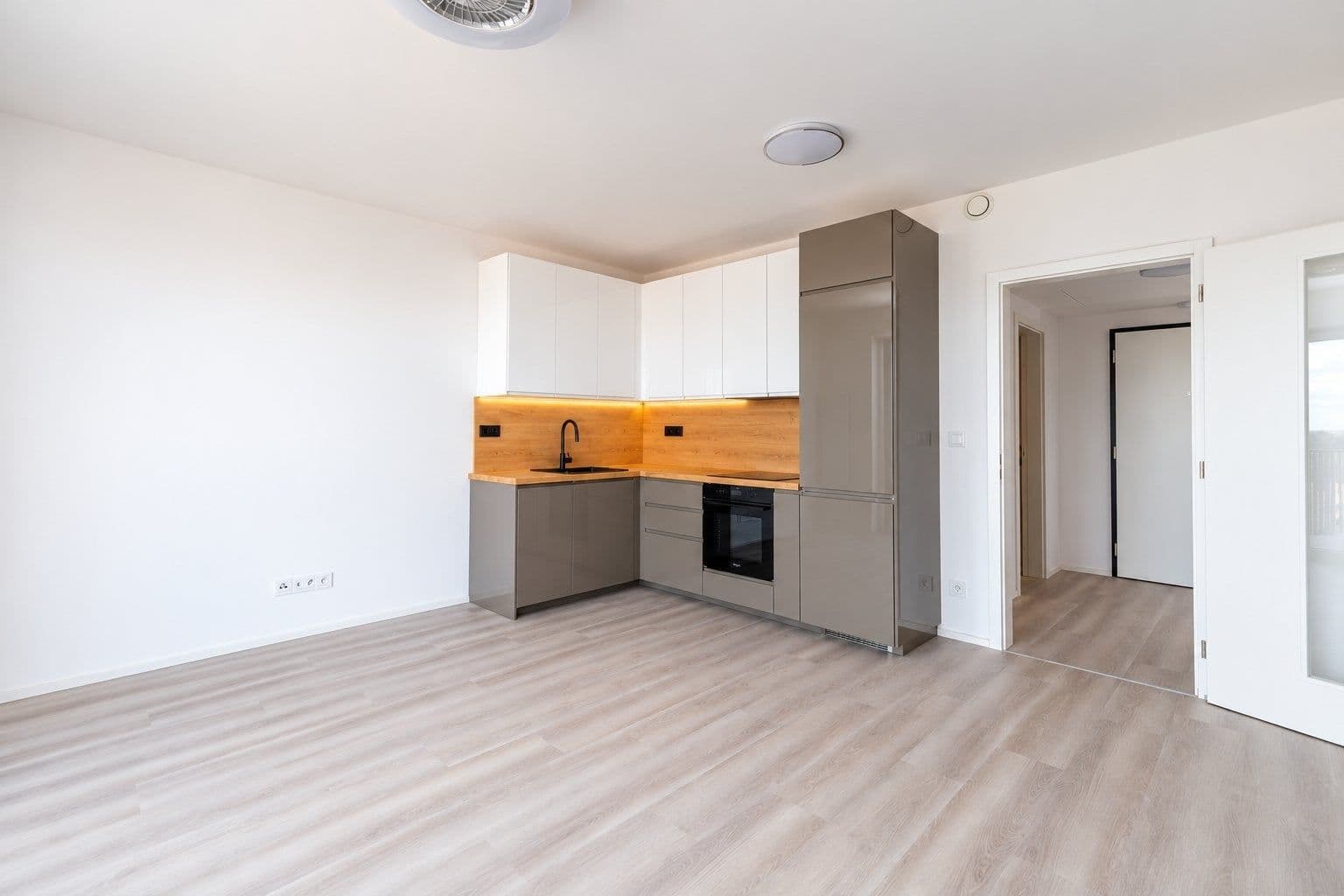Prenájom bytu 2-izbový 55 m², Libušská, Praha, Praha Prenájom bytu 2-izbový 55 m², Libušská, Praha, Praha
