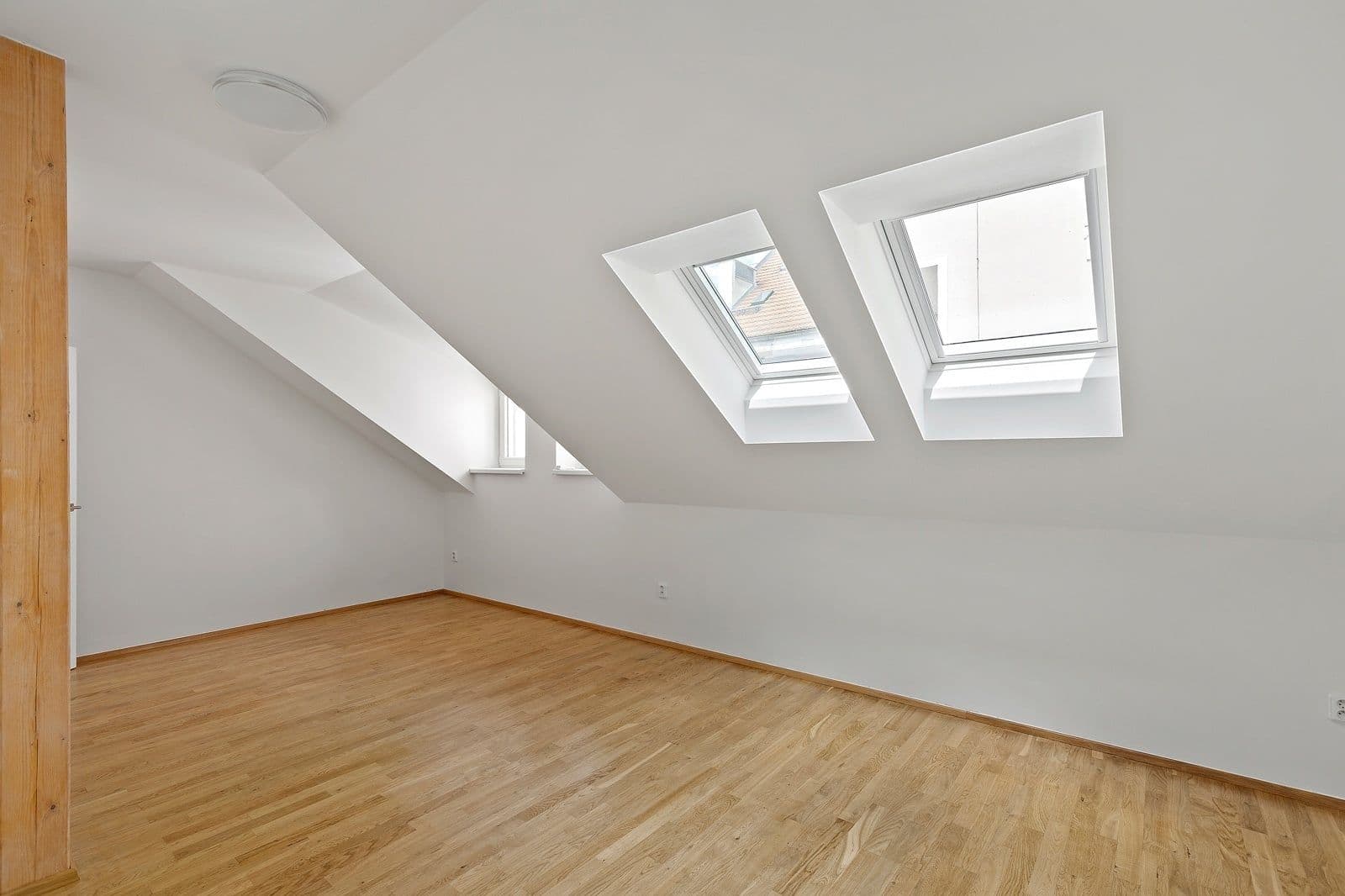 Prenájom bytu 1-izbový 34 m², Slavojova, Praha, Praha Prenájom bytu 1-izbový 34 m², Slavojova, Praha, Praha