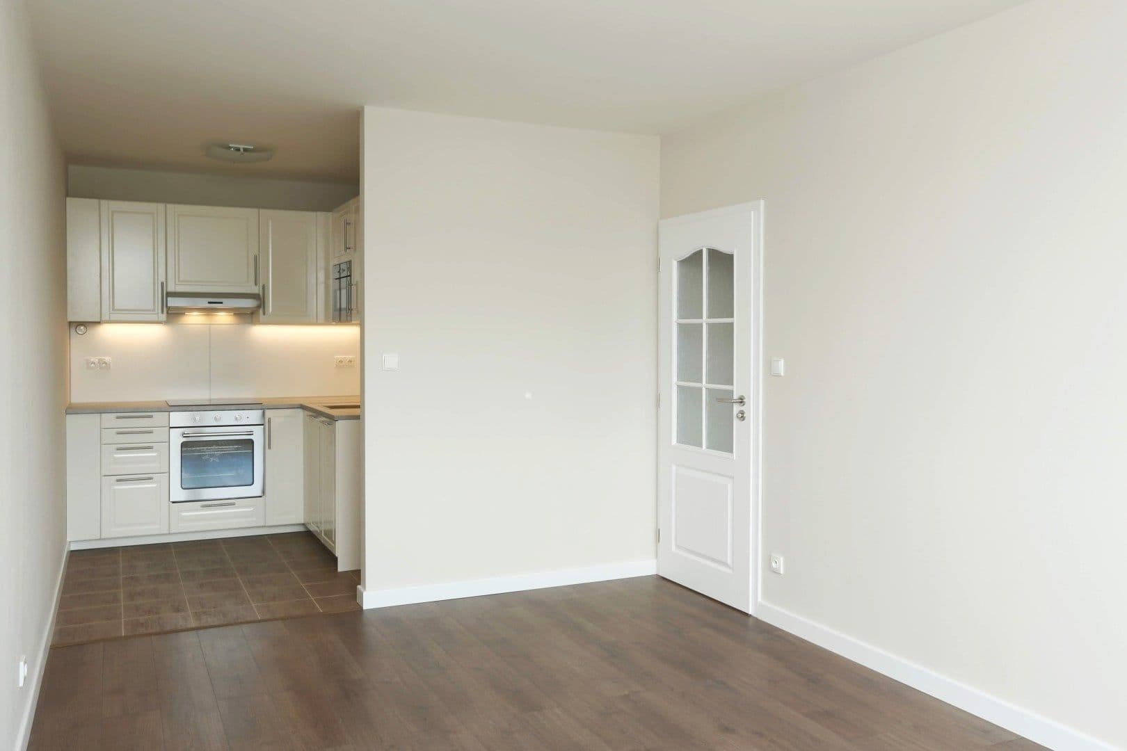 Prenájom bytu 2-izbový 45 m², Hráského, Praha, Praha Prenájom bytu 2-izbový 45 m², Hráského, Praha, Praha