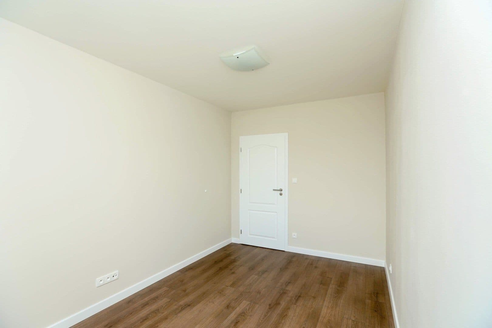 Prenájom bytu 2-izbový 45 m², Hráského, Praha, Praha Prenájom bytu 2-izbový 45 m², Hráského, Praha, Praha
