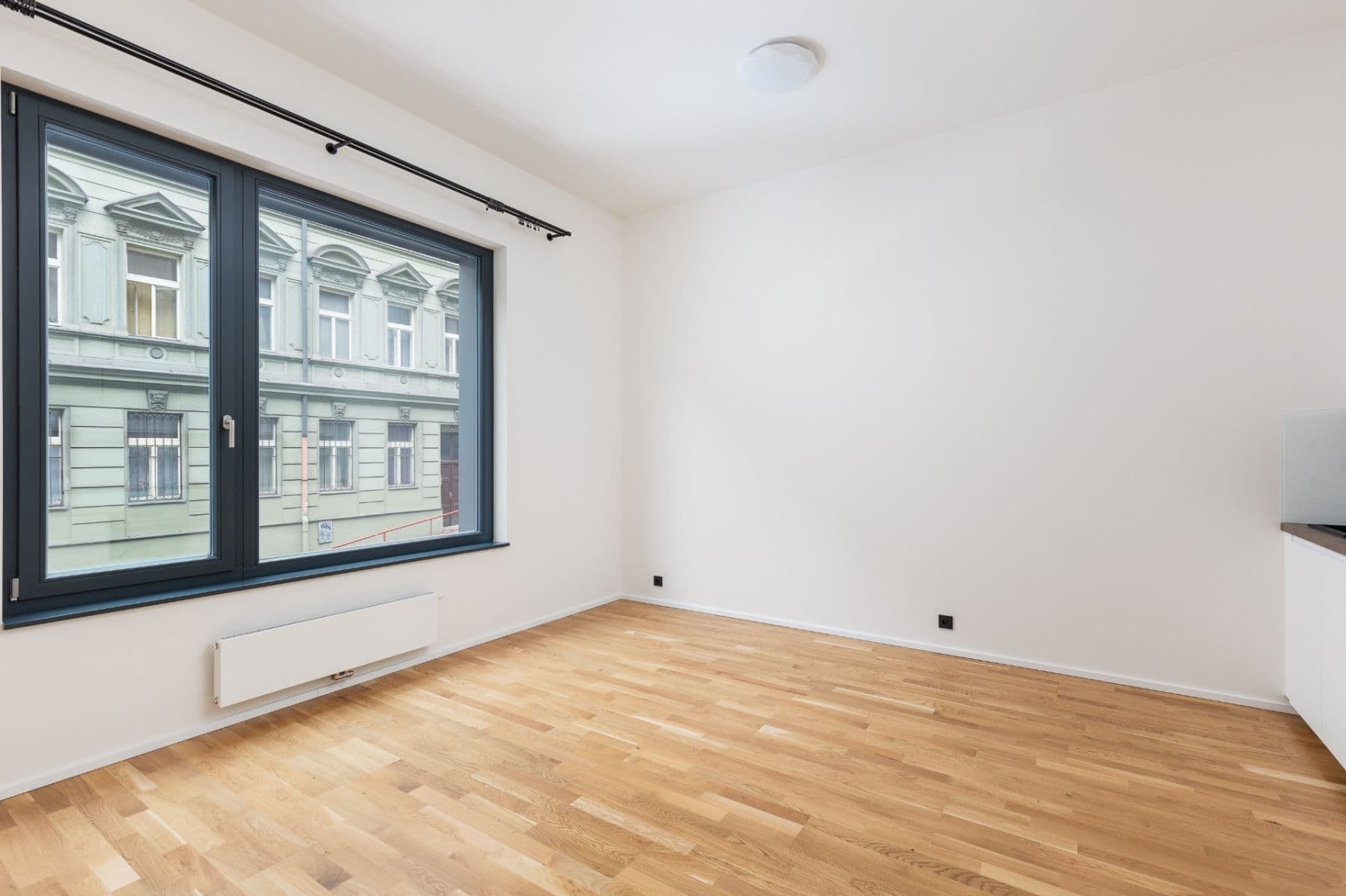 Prenájom bytu 1-izbový 30 m², Grafická, Praha, Praha Prenájom bytu 1-izbový 30 m², Grafická, Praha, Praha