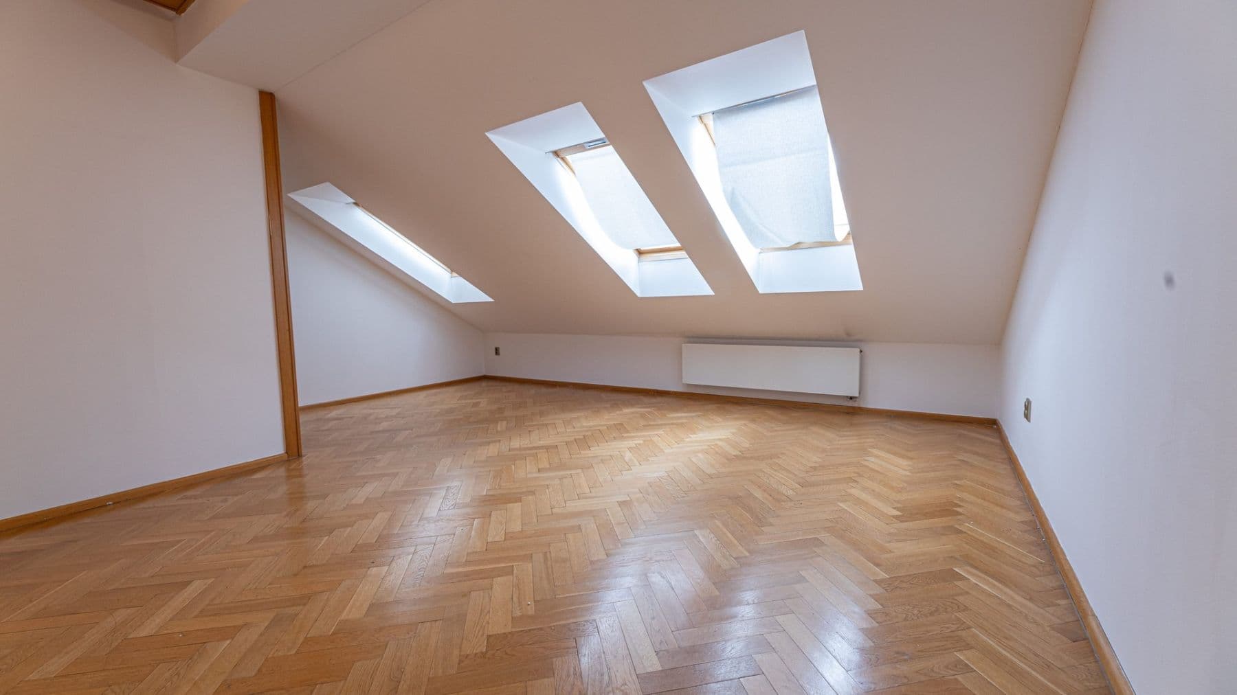 Prenájom bytu 3-izbový 117 m², Tomáškova, Praha, Praha Prenájom bytu 3-izbový 117 m², Tomáškova, Praha, Praha