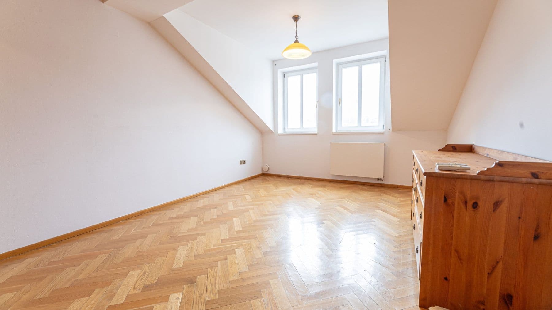 Prenájom bytu 3-izbový 117 m², Tomáškova, Praha, Praha Prenájom bytu 3-izbový 117 m², Tomáškova, Praha, Praha
