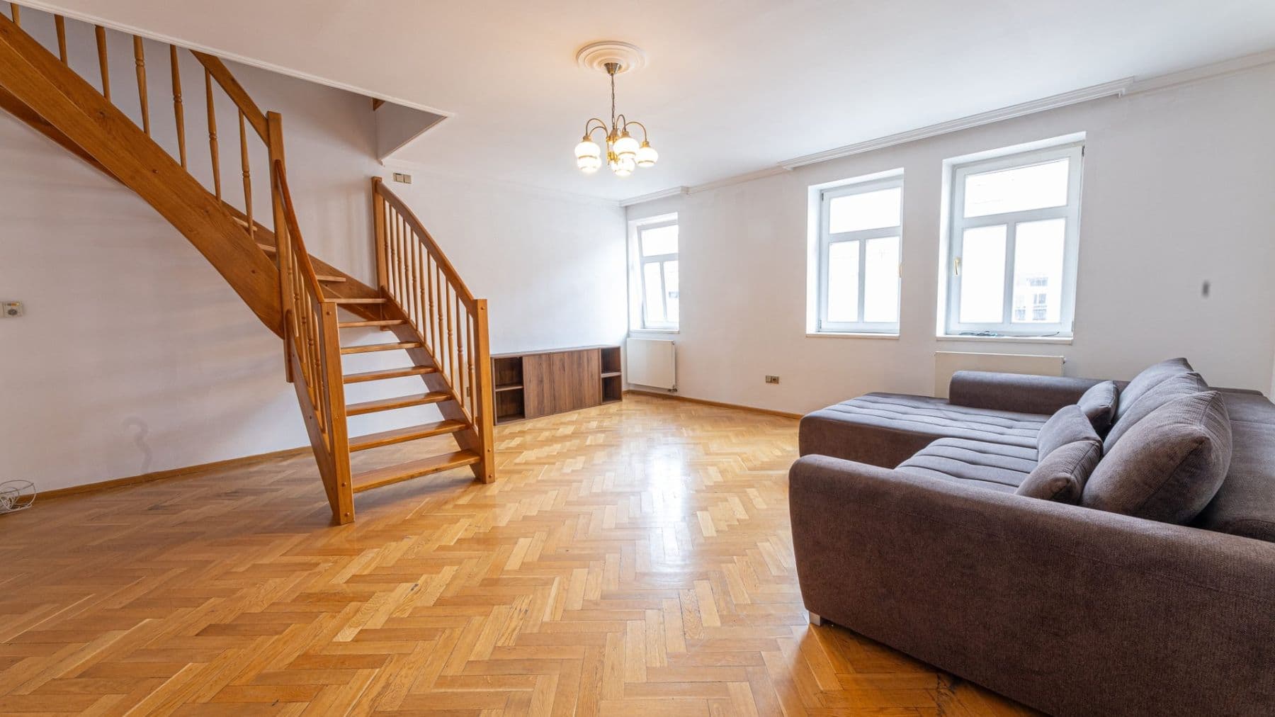 Prenájom bytu 3-izbový 117 m², Tomáškova, Praha, Praha Prenájom bytu 3-izbový 117 m², Tomáškova, Praha, Praha