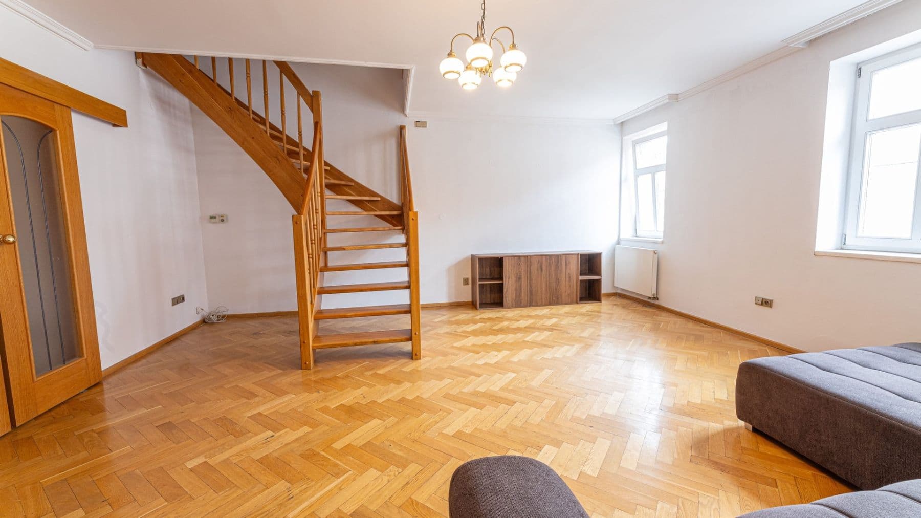 Prenájom bytu 3-izbový 117 m², Tomáškova, Praha, Praha Prenájom bytu 3-izbový 117 m², Tomáškova, Praha, Praha