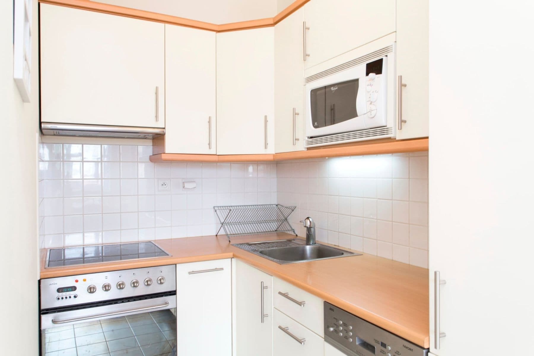 Prenájom bytu 2-izbový 56 m², Kloboučnická, Praha, Praha Prenájom bytu 2-izbový 56 m², Kloboučnická, Praha, Praha