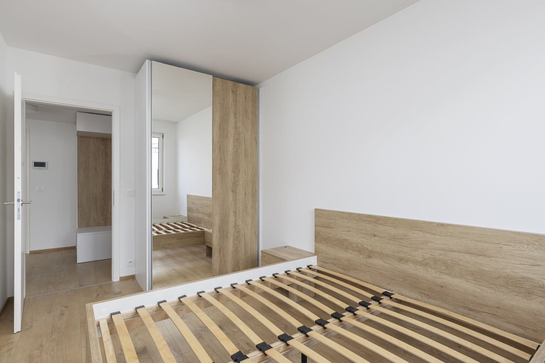 Prenájom bytu 2-izbový 44 m², Nebřenická, Praha, Praha Prenájom bytu 2-izbový 44 m², Nebřenická, Praha, Praha
