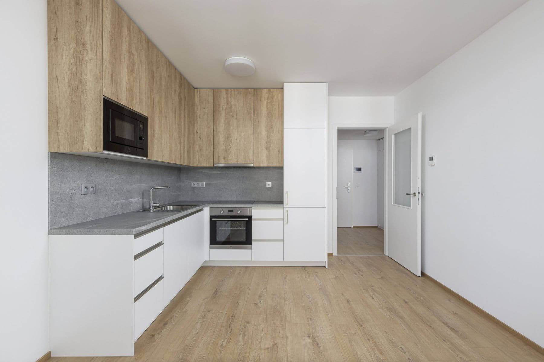 Prenájom bytu 2-izbový 44 m², Nebřenická, Praha, Praha Prenájom bytu 2-izbový 44 m², Nebřenická, Praha, Praha