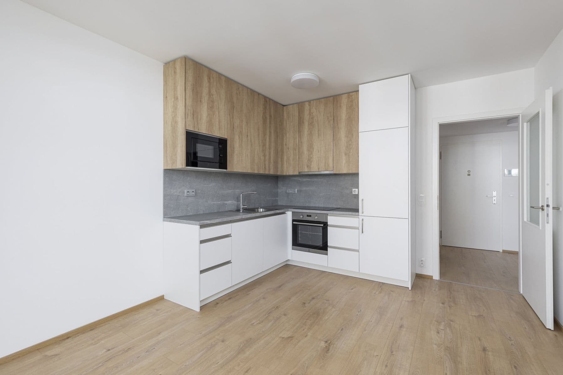 Prenájom bytu 2-izbový 44 m², Nebřenická, Praha, Praha Prenájom bytu 2-izbový 44 m², Nebřenická, Praha, Praha
