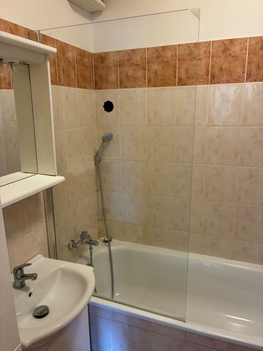 Prenájom bytu 2-izbový 64 m², Bělohorská, Brno, Jihomoravský kraj Prenájom bytu 2-izbový 64 m², Bělohorská, Brno, Jihomoravský kraj