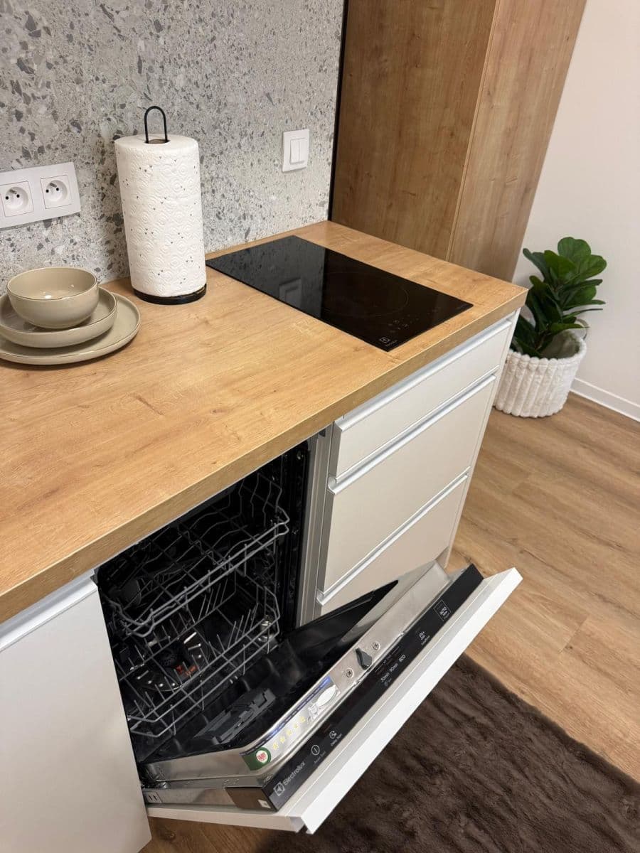 Prenájom bytu 1-izbový 28 m², Na Větrníku, Praha, Praha Prenájom bytu 1-izbový 28 m², Na Větrníku, Praha, Praha