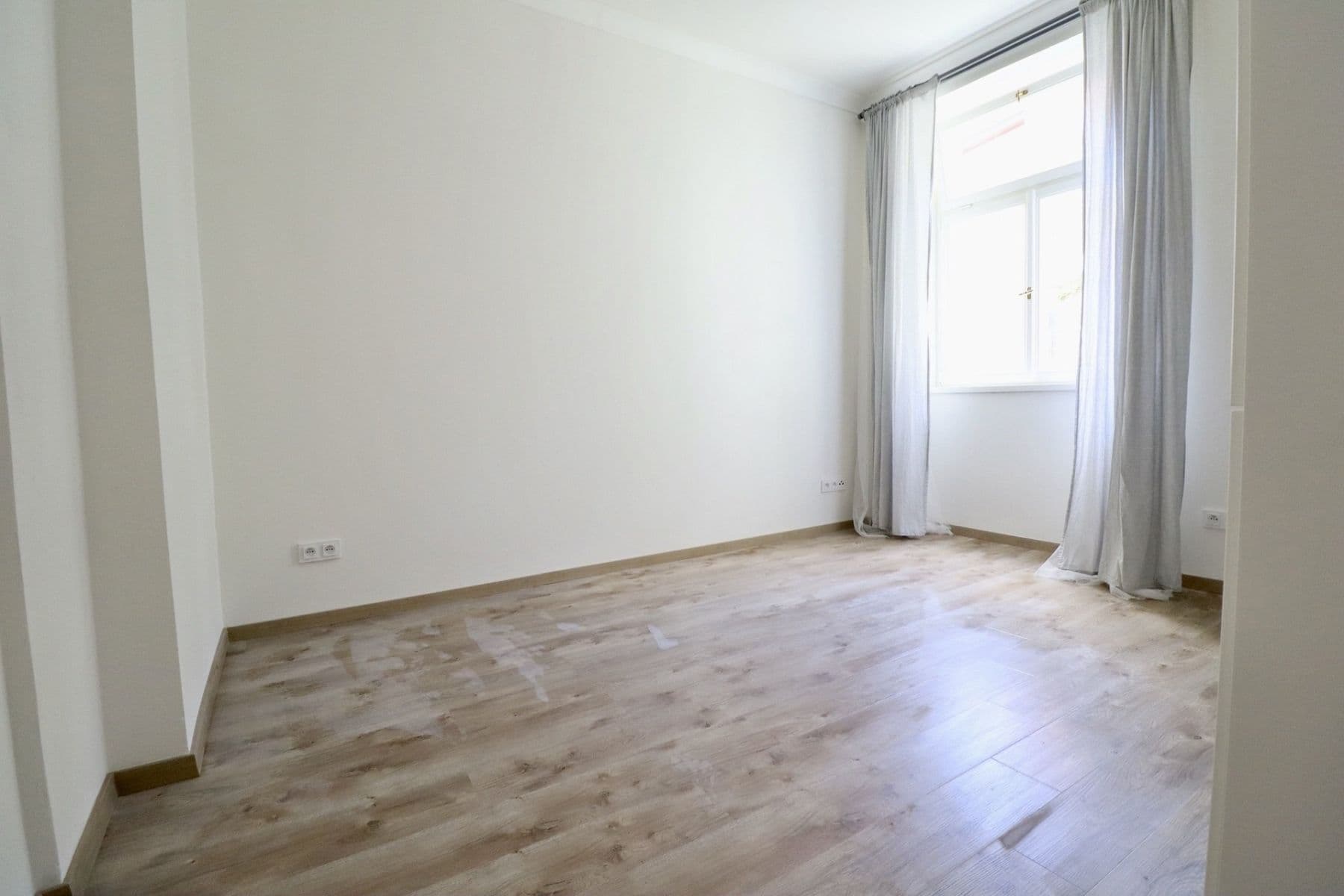 Prenájom bytu 1-izbový 22 m², Černomořská, Praha, Praha Prenájom bytu 1-izbový 22 m², Černomořská, Praha, Praha