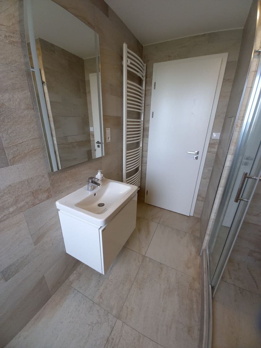 Predaj bytu 2-izbový 50 m², Mantovská, Praha, Praha Predaj bytu 2-izbový 50 m², Mantovská, Praha, Praha