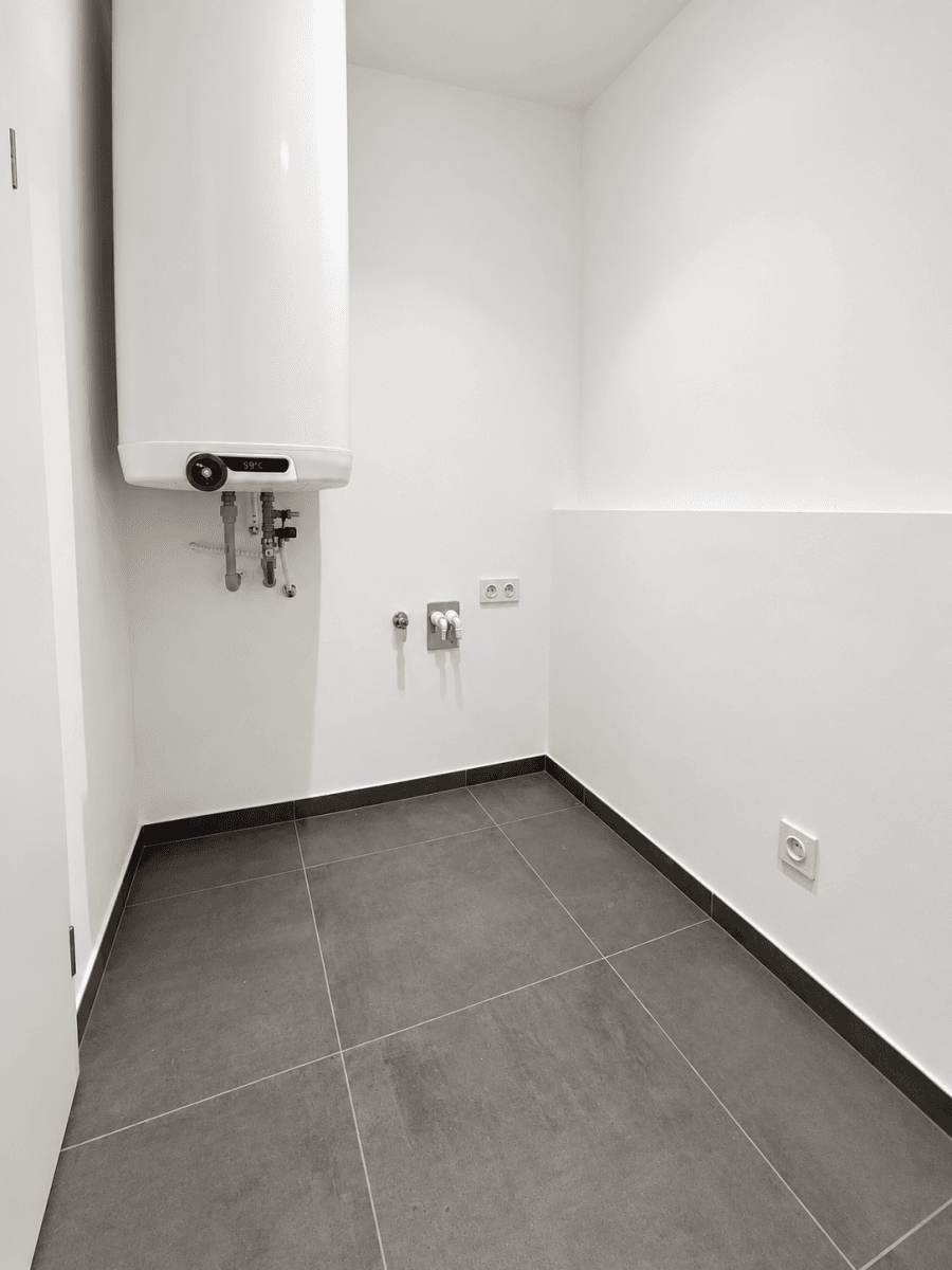 Prenájom bytu 4-izbový 90 m², Práčská, Praha, Praha Prenájom bytu 4-izbový 90 m², Práčská, Praha, Praha