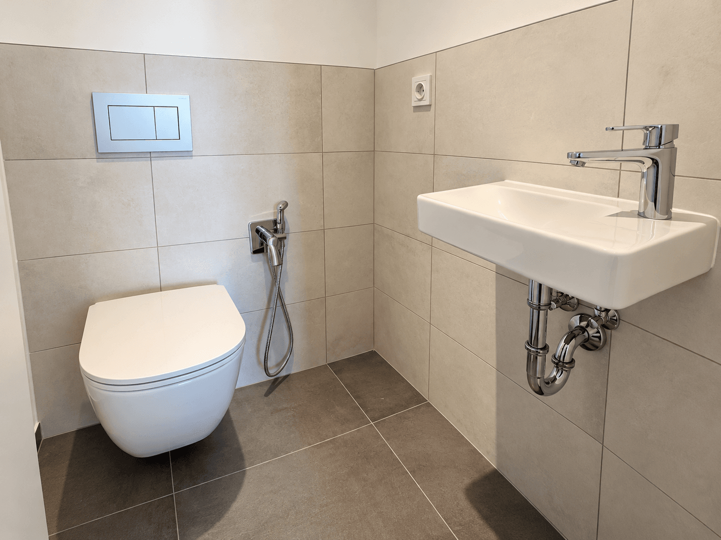 Prenájom bytu 4-izbový 90 m², Práčská, Praha, Praha Prenájom bytu 4-izbový 90 m², Práčská, Praha, Praha