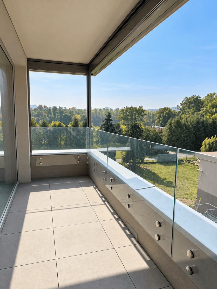 Prenájom bytu 4-izbový 90 m², Práčská, Praha, Praha Prenájom bytu 4-izbový 90 m², Práčská, Praha, Praha