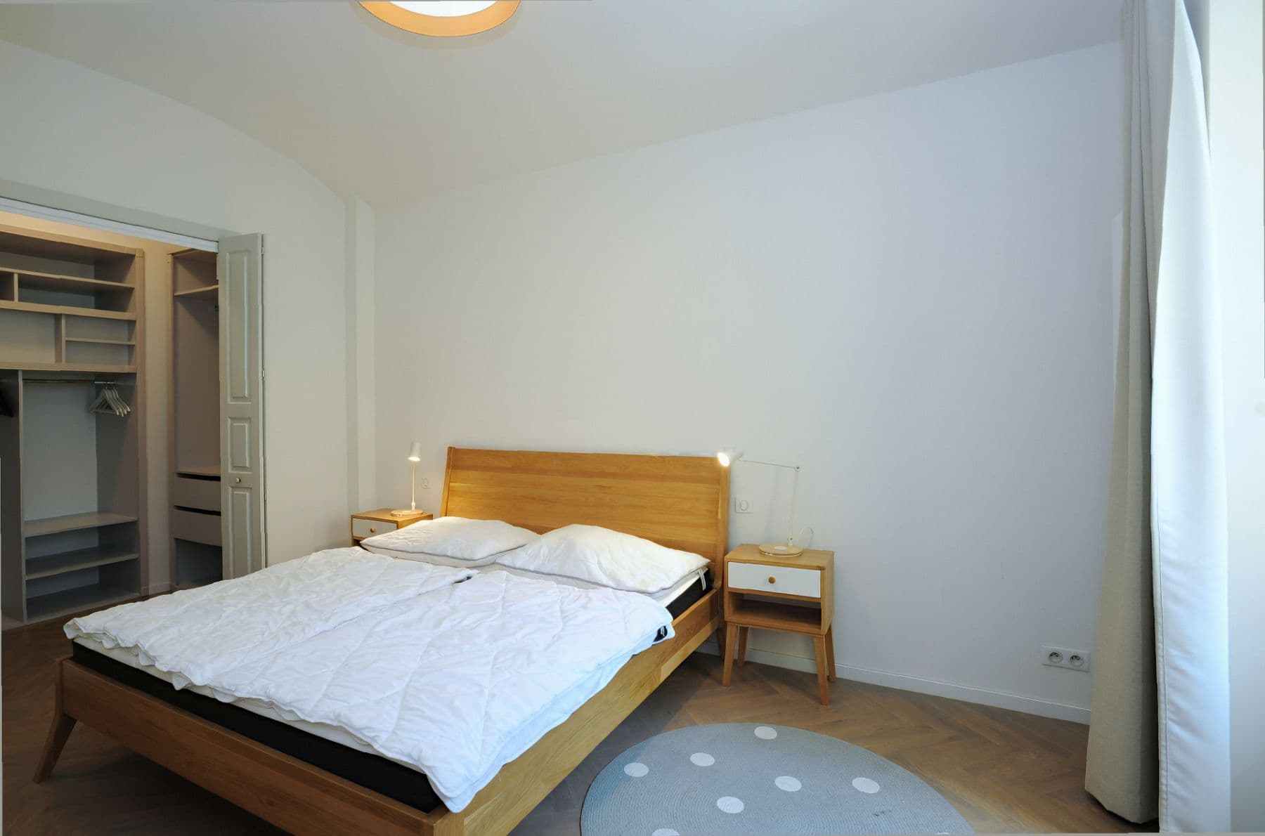 Prenájom bytu 2-izbový 84 m², Valentinská, Praha, Praha Prenájom bytu 2-izbový 84 m², Valentinská, Praha, Praha