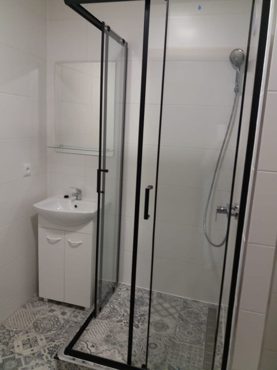 Prenájom bytu 3-izbový 76 m², Radimovická, Praha, Praha Prenájom bytu 3-izbový 76 m², Radimovická, Praha, Praha