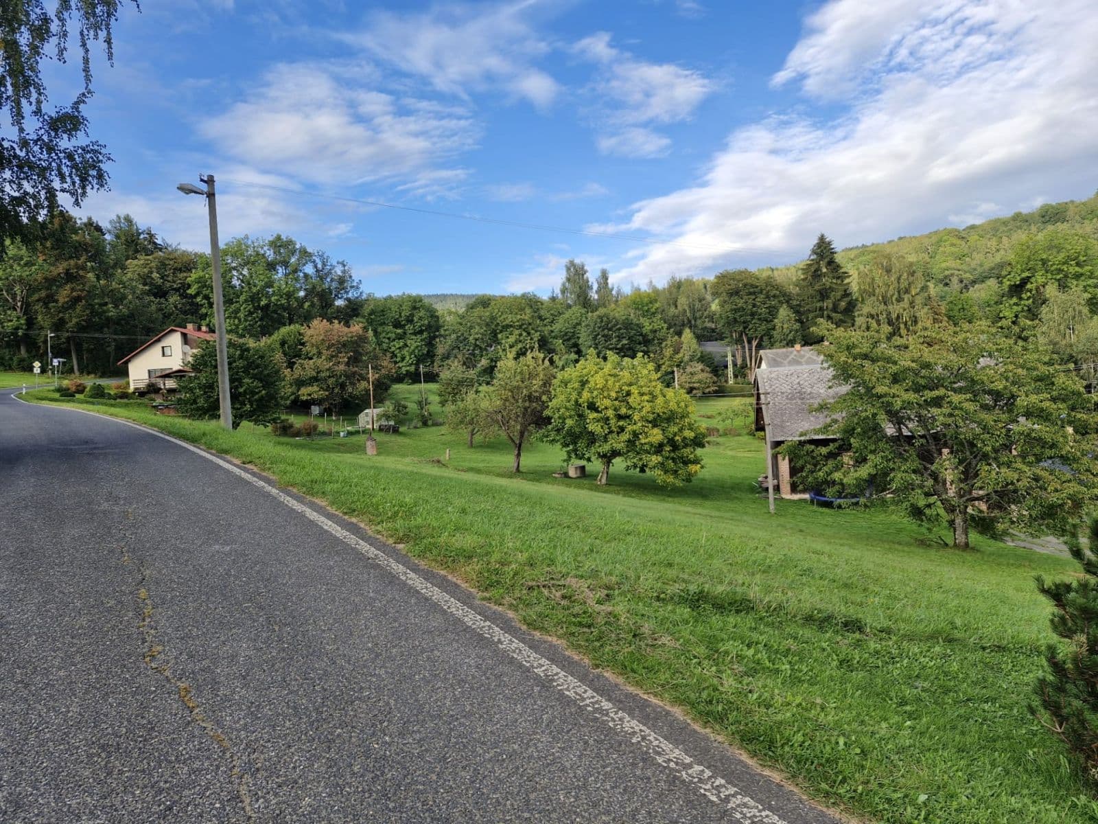 Predaj pozemku 1.629 m², Zlatá Olešnice, Liberecký kraj Predaj pozemku 1.629 m², Zlatá Olešnice, Liberecký kraj