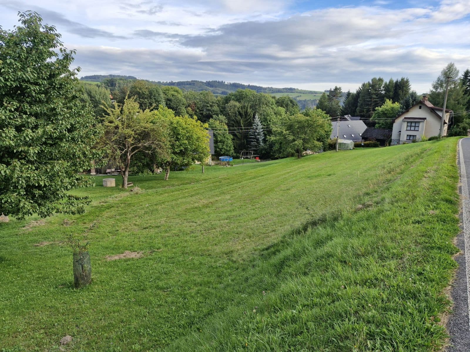 Predaj pozemku 1.629 m², Zlatá Olešnice, Liberecký kraj Predaj pozemku 1.629 m², Zlatá Olešnice, Liberecký kraj