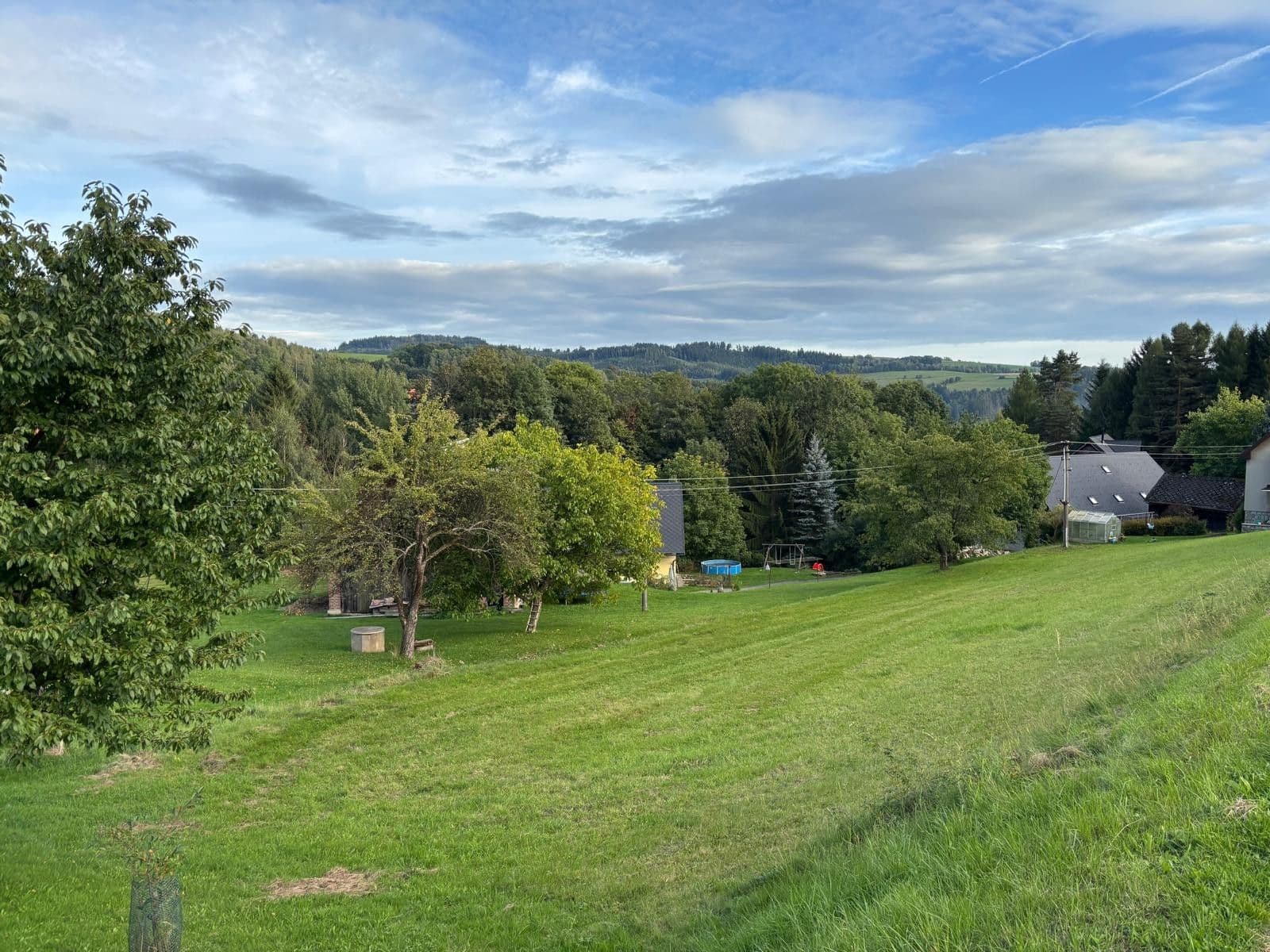 Predaj pozemku 1.629 m², Zlatá Olešnice, Liberecký kraj Predaj pozemku 1.629 m², Zlatá Olešnice, Liberecký kraj