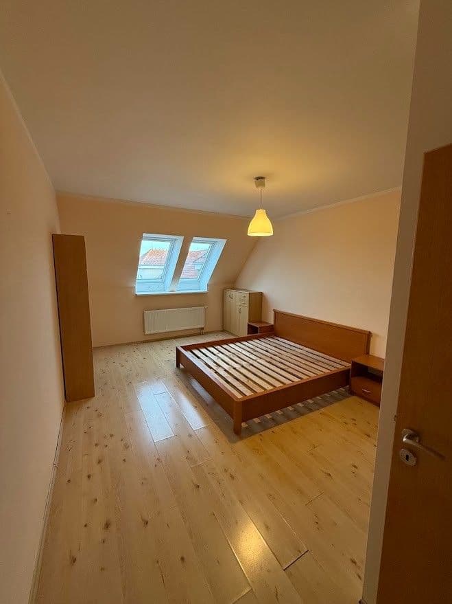 Prenájom bytu 2-izbový 66 m², Sídlištní, Praha, Praha Prenájom bytu 2-izbový 66 m², Sídlištní, Praha, Praha