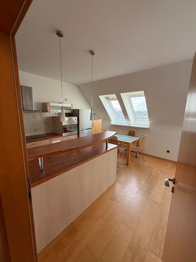 Prenájom bytu 2-izbový 66 m², Sídlištní, Praha, Praha Prenájom bytu 2-izbový 66 m², Sídlištní, Praha, Praha
