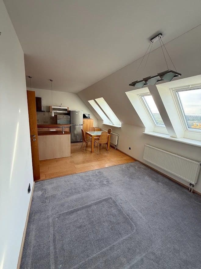 Prenájom bytu 2-izbový 66 m², Sídlištní, Praha, Praha Prenájom bytu 2-izbový 66 m², Sídlištní, Praha, Praha