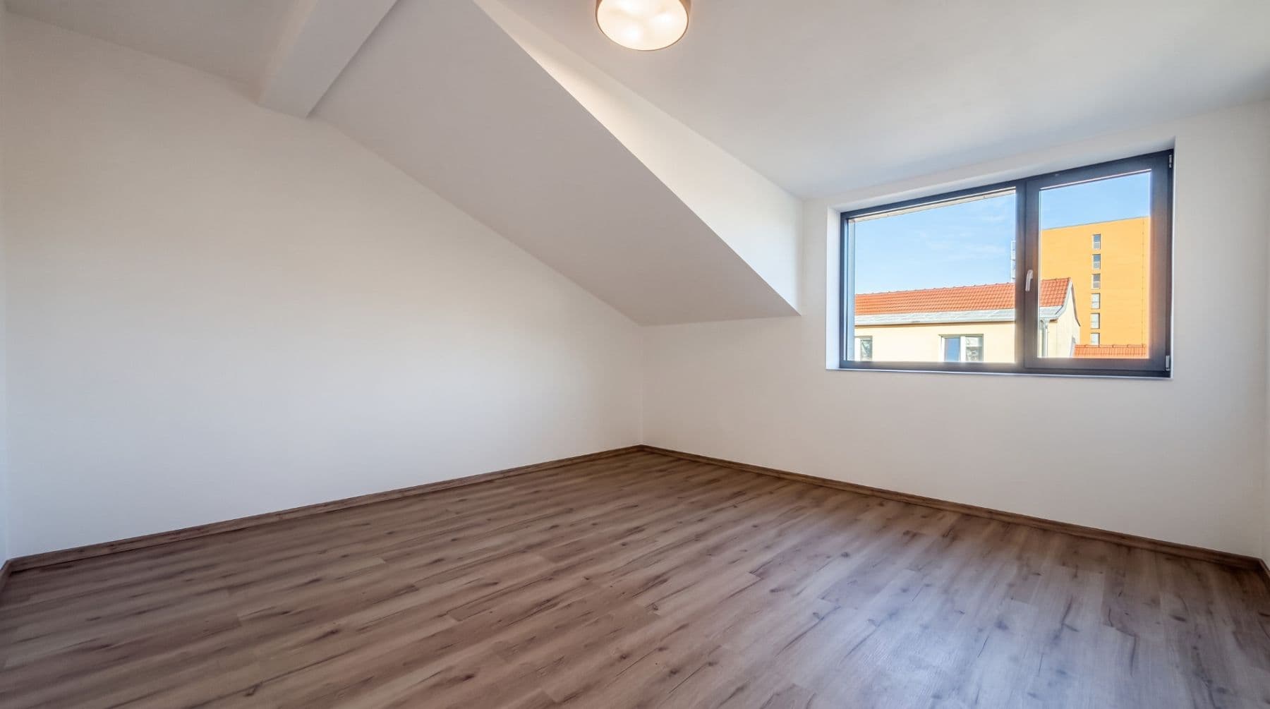 Predaj bytu 4-izbový 95 m², Tylova, Brno, Jihomoravský kraj Predaj bytu 4-izbový 95 m², Tylova, Brno, Jihomoravský kraj