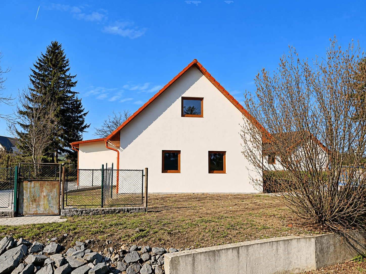 Predaj domu 230 m², pozemok 636 m², Třebešice, Středočeský kraj Predaj domu 230 m², pozemok 636 m², Třebešice, Středočeský kraj
