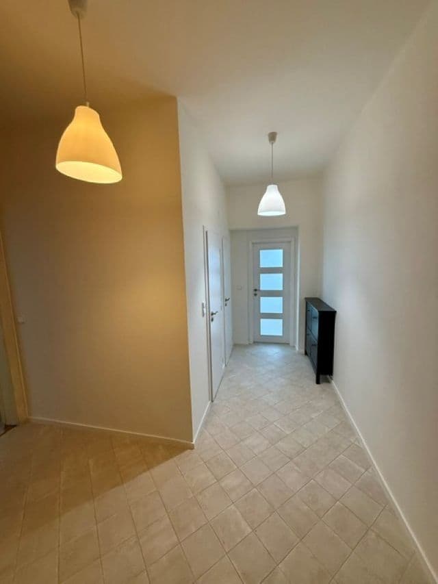 Predaj bytu 2-izbový 75 m², Pražská třída, Hradec Králové, Královéhradecký kraj Predaj bytu 2-izbový 75 m², Pražská třída, Hradec Králové, Královéhradecký kraj