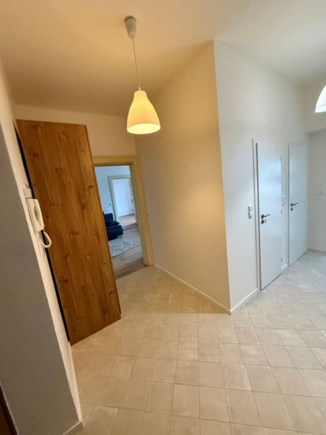Predaj bytu 2-izbový 75 m², Pražská třída, Hradec Králové, Královéhradecký kraj Predaj bytu 2-izbový 75 m², Pražská třída, Hradec Králové, Královéhradecký kraj