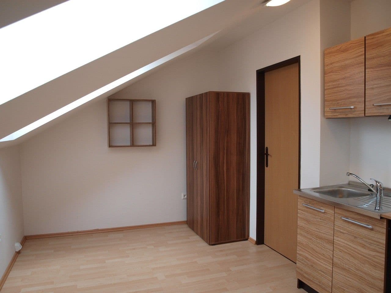 Prenájom bytu 1-izbový 17 m², Ořechová, Rebešovice, Jihomoravský kraj Prenájom bytu 1-izbový 17 m², Ořechová, Rebešovice, Jihomoravský kraj
