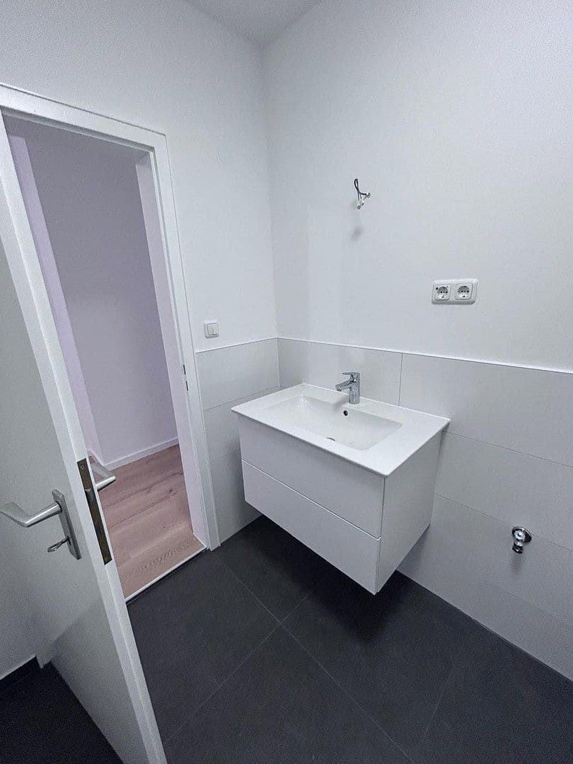 Prenájom bytu 3-izbový 76 m², Pestalozzistraße 1, Germering, Bavorsko Prenájom bytu 3-izbový 76 m², Pestalozzistraße 1, Germering, Bavorsko