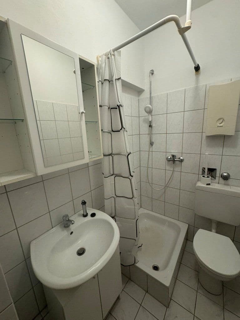 Prenájom bytu 2-izbový 40 m², Ostermannstraße 7, Essen, Severné Porýnie - Westfálsko Prenájom bytu 2-izbový 40 m², Ostermannstraße 7, Essen, Severné Porýnie - Westfálsko