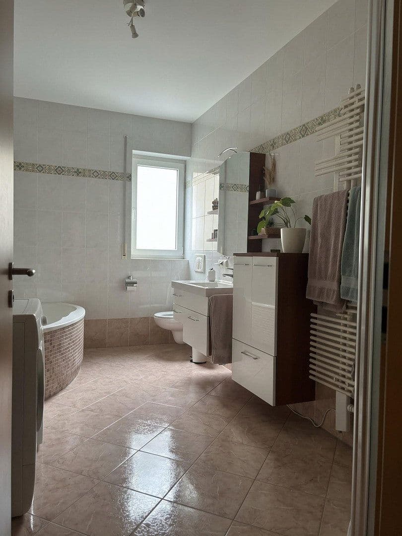 Predaj bytu 4-izbový 146 m², Dresden, Sasko Predaj bytu 4-izbový 146 m², Dresden, Sasko