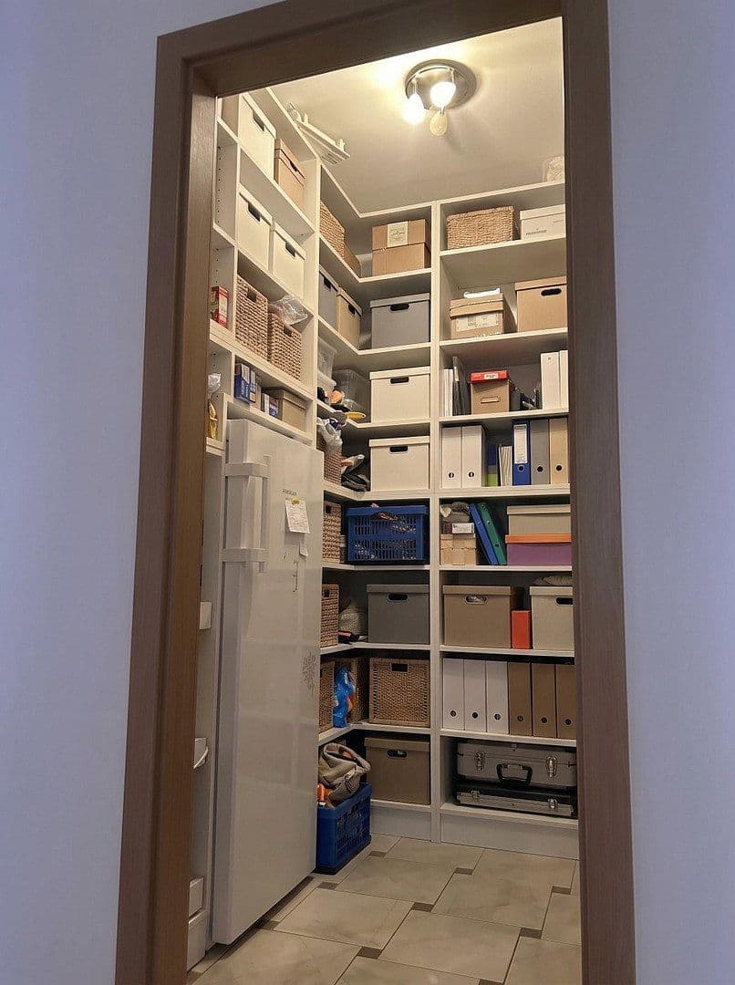 Predaj bytu 4-izbový 146 m², Dresden, Sasko Predaj bytu 4-izbový 146 m², Dresden, Sasko