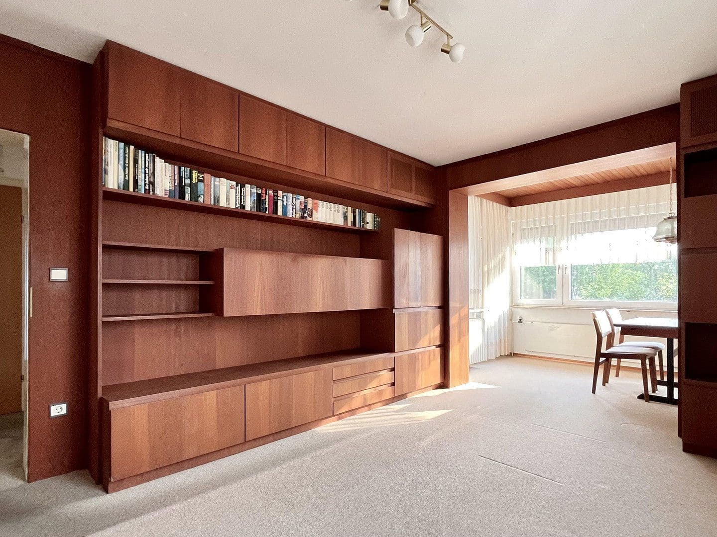 Predaj domu 136 m², pozemok 705 m², Babenhausen, Hesensko Predaj domu 136 m², pozemok 705 m², Babenhausen, Hesensko