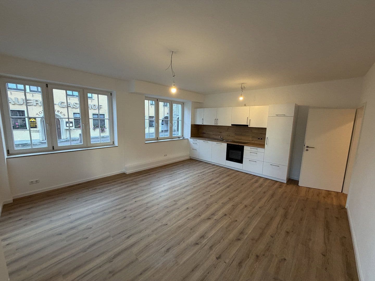 Predaj domu 846 m², pozemok 693 m², Ilshofen, Bádensko-Wurttembersko Predaj domu 846 m², pozemok 693 m², Ilshofen, Bádensko-Wurttembersko