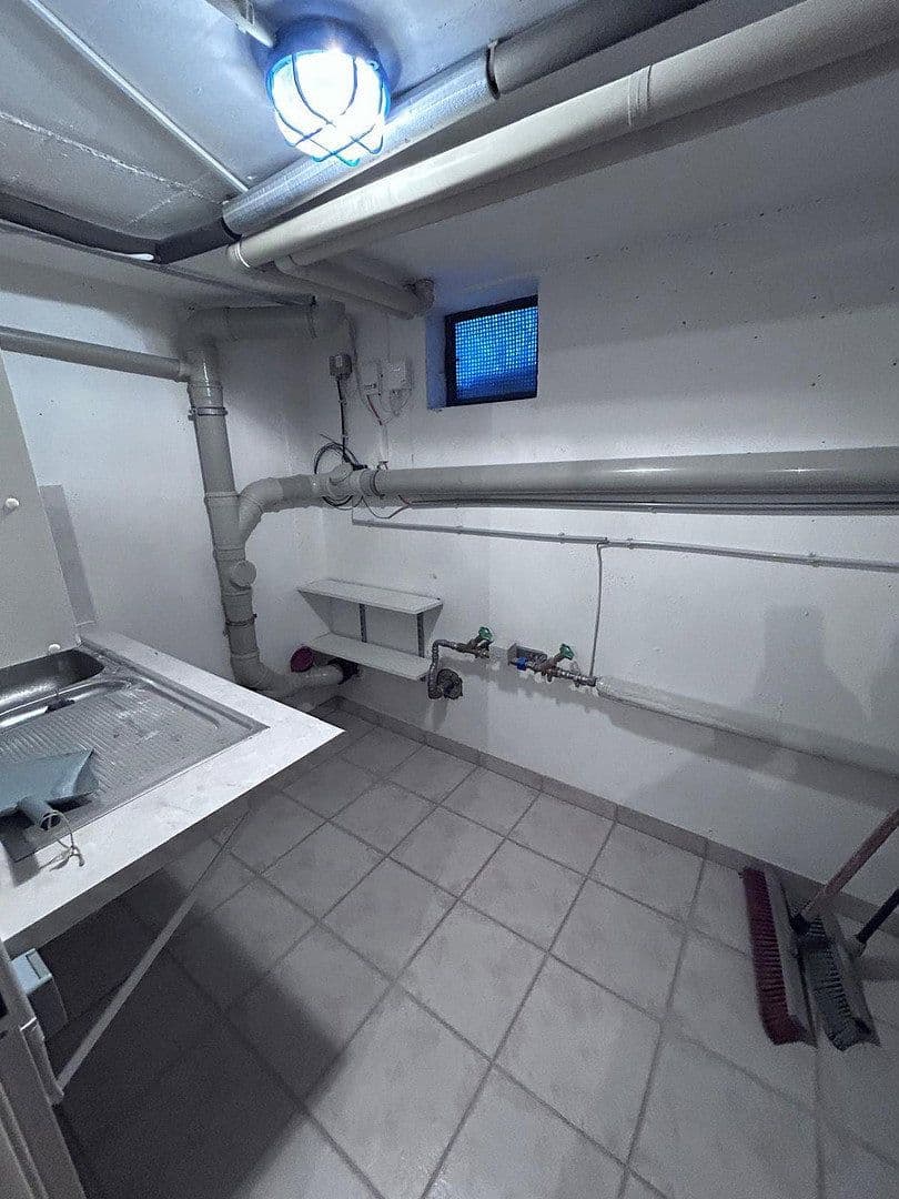 Prenájom domu 142 m², pozemok 169 m², Blütenstraße 27, Puchheim, Bavorsko Prenájom domu 142 m², pozemok 169 m², Blütenstraße 27, Puchheim, Bavorsko