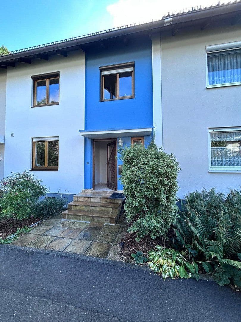 Prenájom domu 142 m², pozemok 169 m², Blütenstraße 27, Puchheim, Bavorsko Prenájom domu 142 m², pozemok 169 m², Blütenstraße 27, Puchheim, Bavorsko