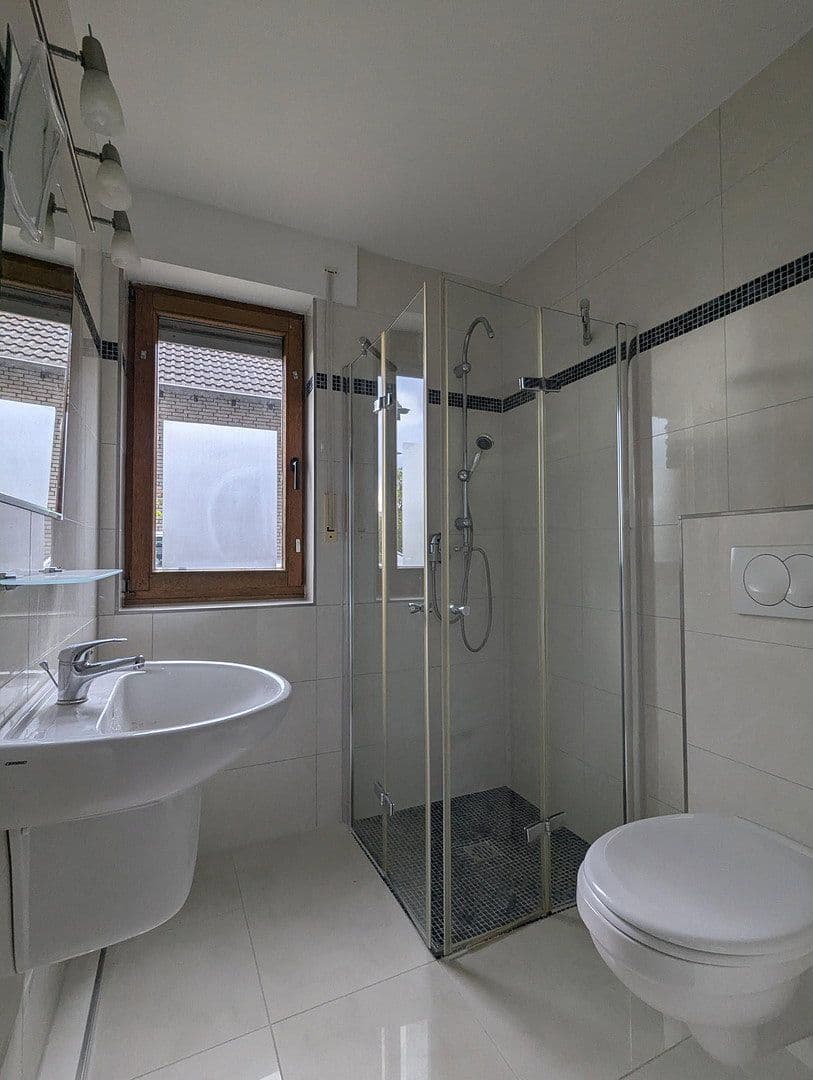 Prenájom bytu 1-izbový 30 m², Eschweiler, Severné Porýnie - Westfálsko Prenájom bytu 1-izbový 30 m², Eschweiler, Severné Porýnie - Westfálsko