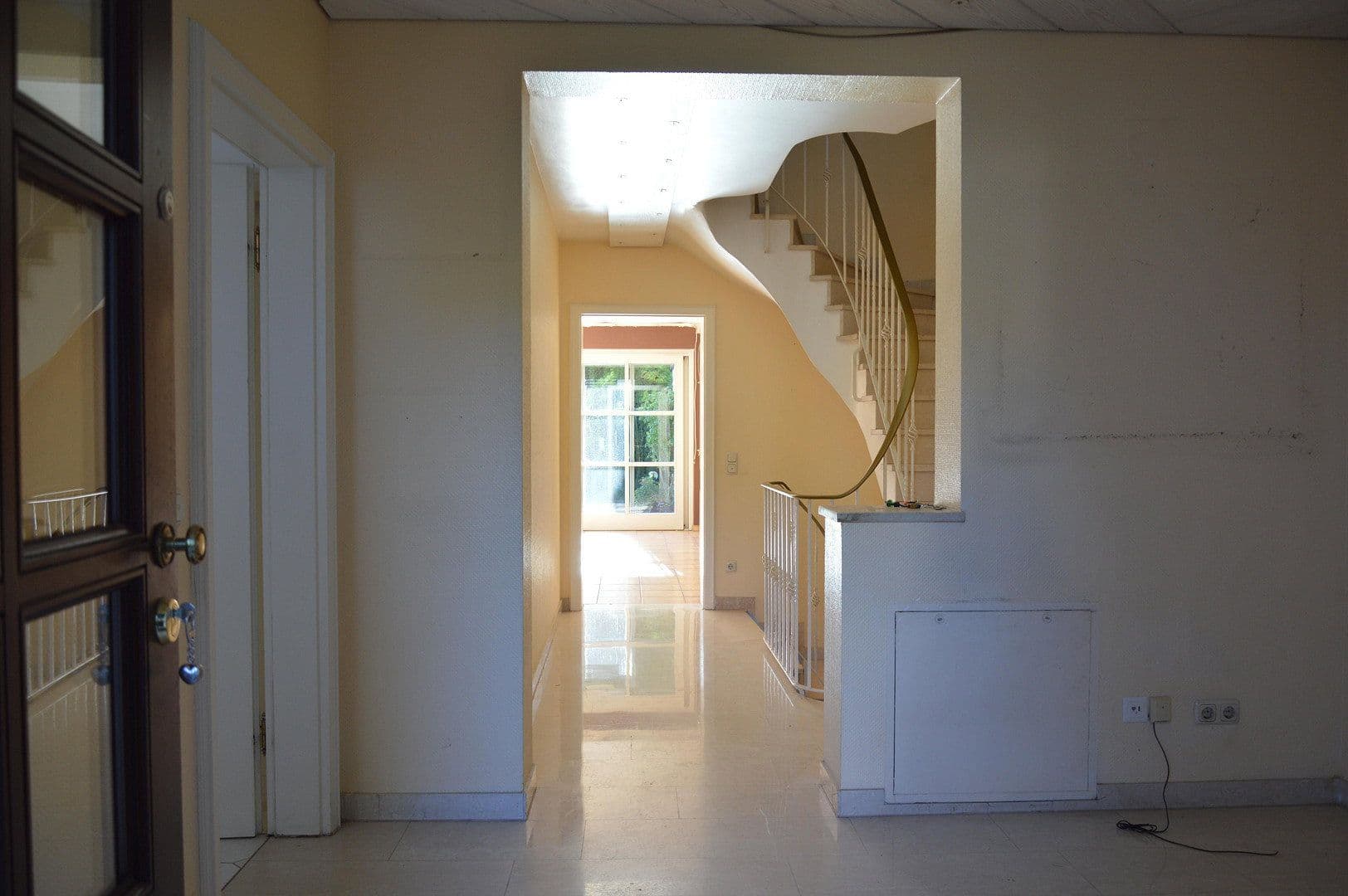 Predaj domu 171 m², pozemok 511 m², Portenlängerstraße 15 A, Grünwald, Bavorsko Predaj domu 171 m², pozemok 511 m², Portenlängerstraße 15 A, Grünwald, Bavorsko