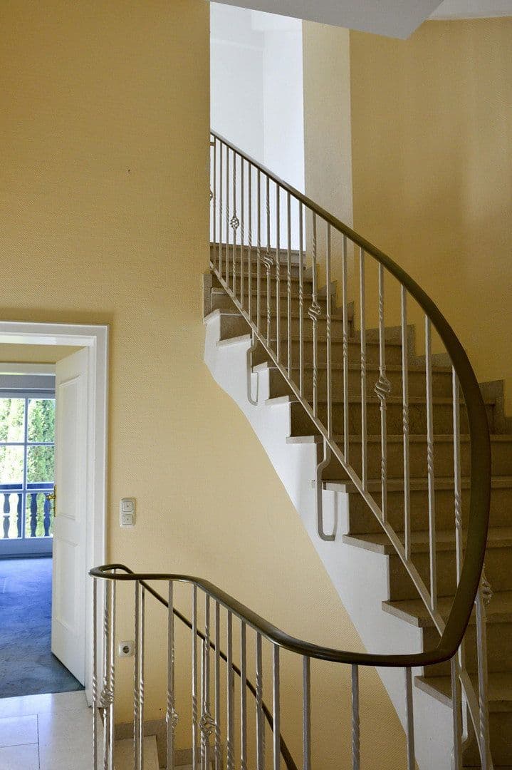 Predaj domu 171 m², pozemok 511 m², Portenlängerstraße 15 A, Grünwald, Bavorsko Predaj domu 171 m², pozemok 511 m², Portenlängerstraße 15 A, Grünwald, Bavorsko