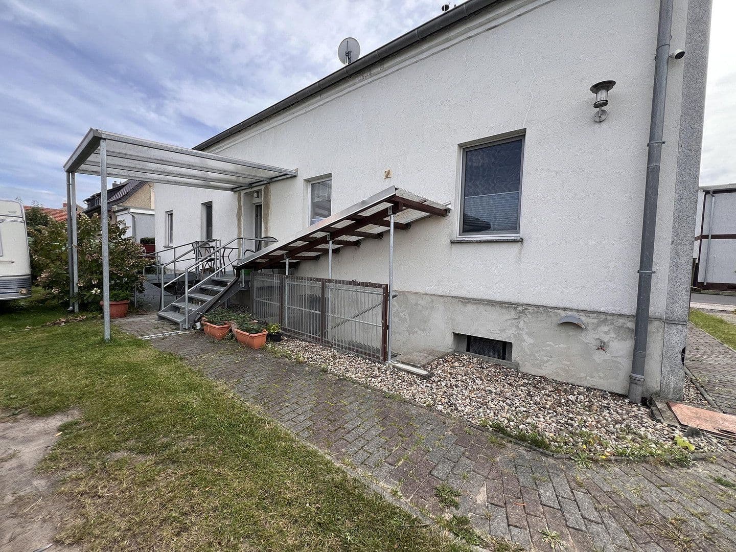 Predaj domu 187 m², pozemok 1.499 m², Roskow, Brandenbursko Predaj domu 187 m², pozemok 1.499 m², Roskow, Brandenbursko